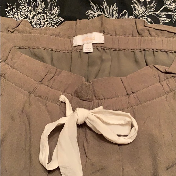 Wilfred green shorts - Picture 3 of 5